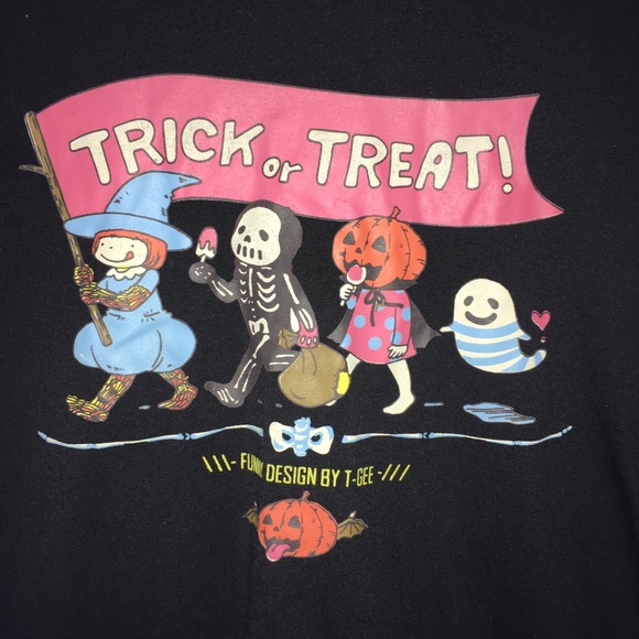 Tops - Cute Halloween shirt